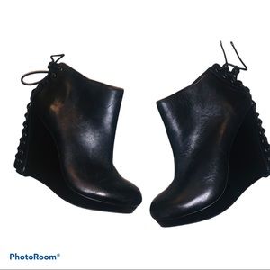 Gianni Bini Black Corset Booties!